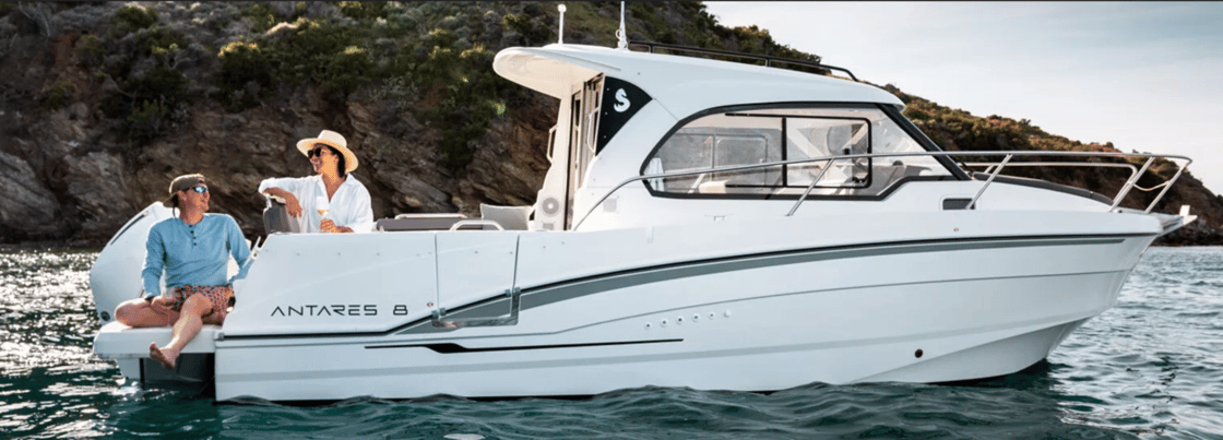 Beneteau Antares 8 OB boat pocket cruiser