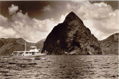 1965_Grandbanks-42-Diamond-Head-1