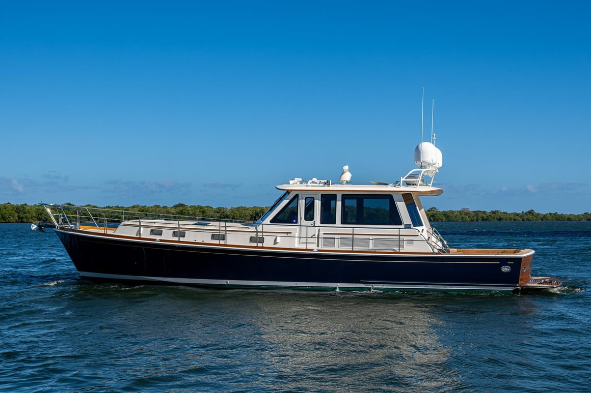 2007-grand-banks-54-eastbay-sx-power-9715932-20250319115023493-1_XLARGE