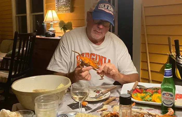 6494672a71a489b03a114706_rich-barnett-crabs-700x450