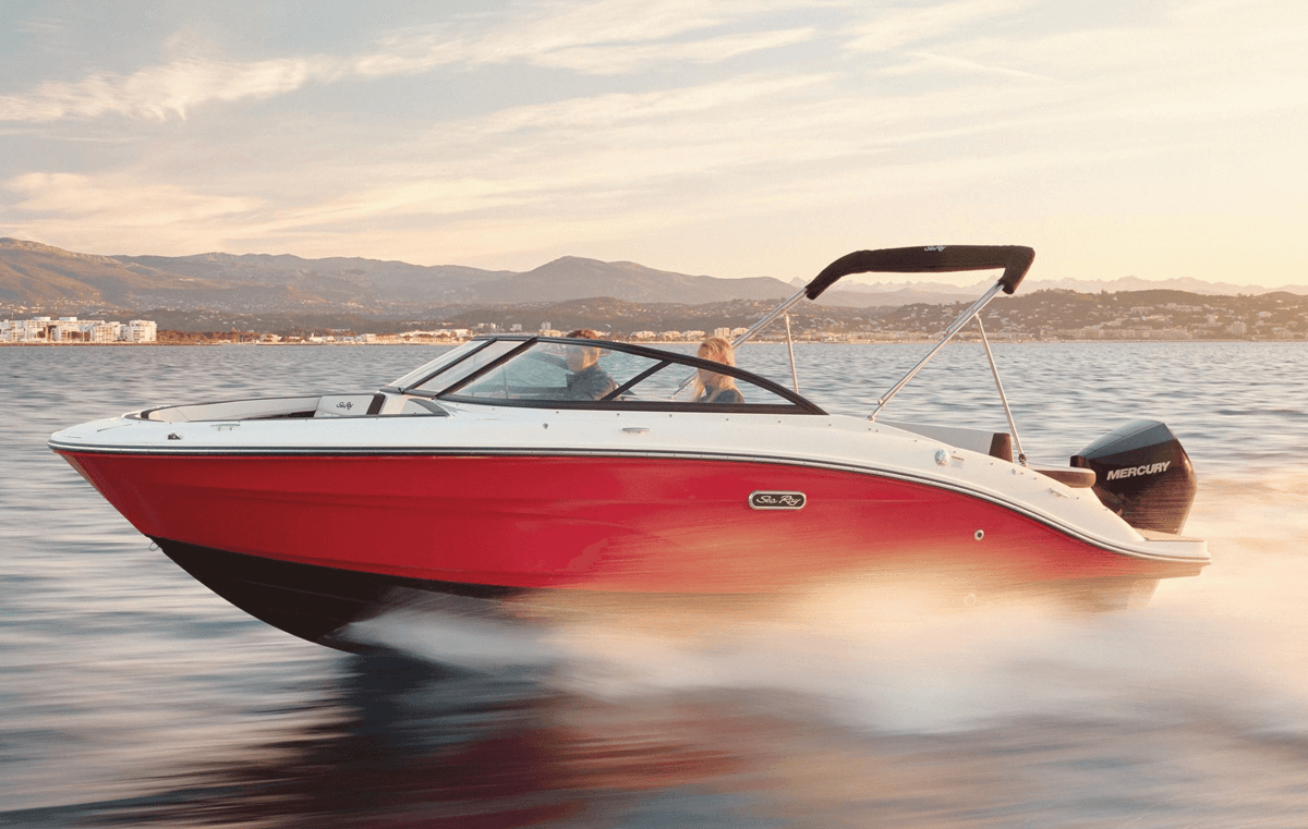 Sea-Ray-SPX-210-running-2-24-25