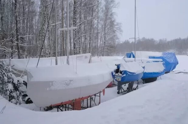 boats-in-snow-11-29-25