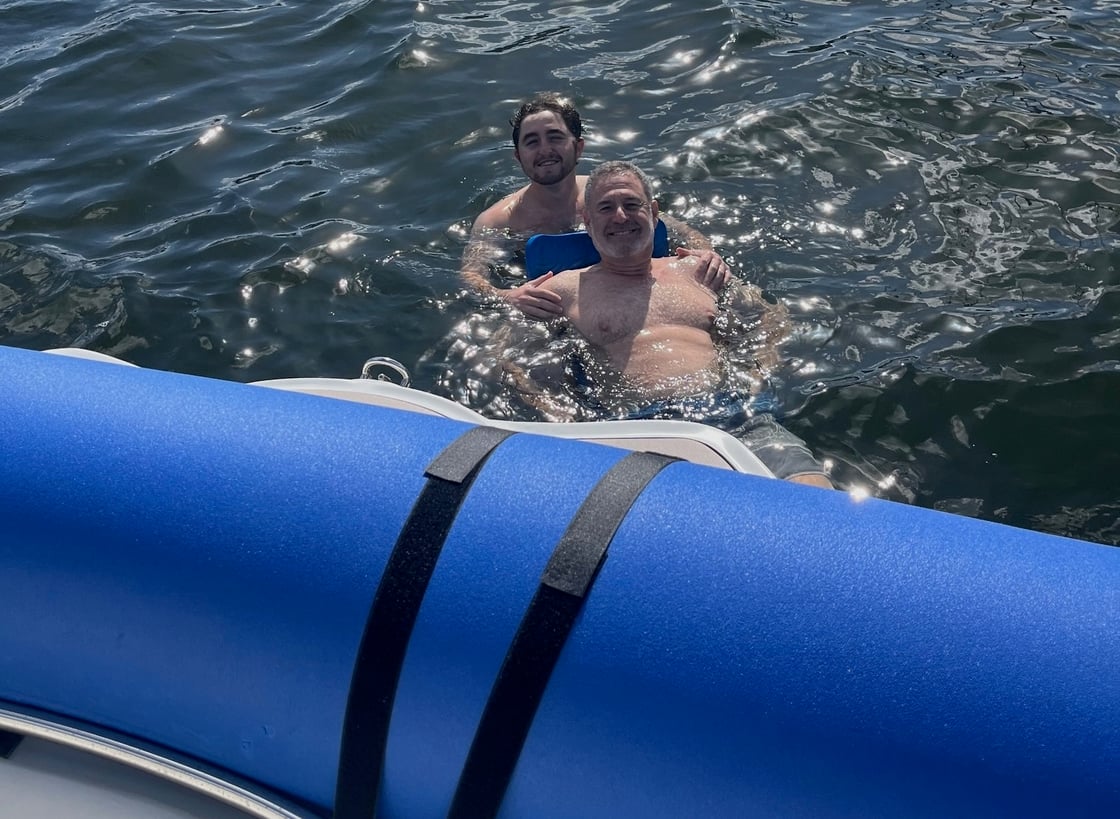 Marc & Matty Floating (1)[3]