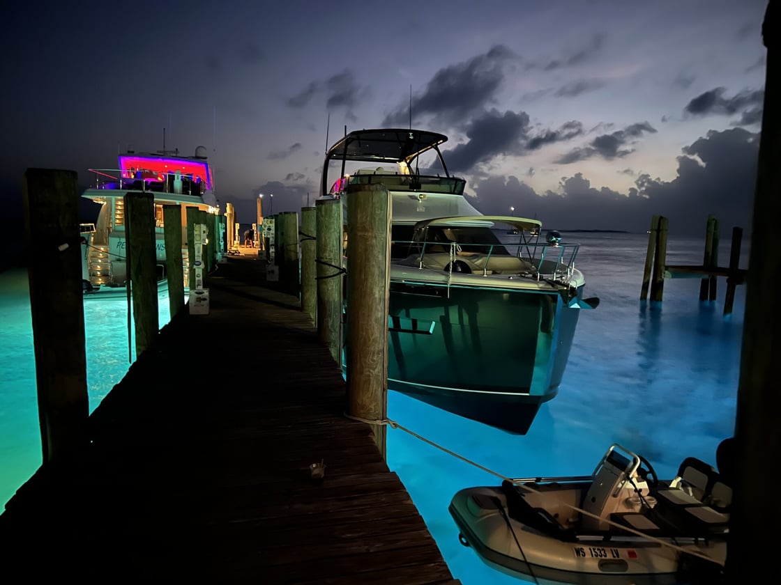 Ready for the evening in Staniel Cay