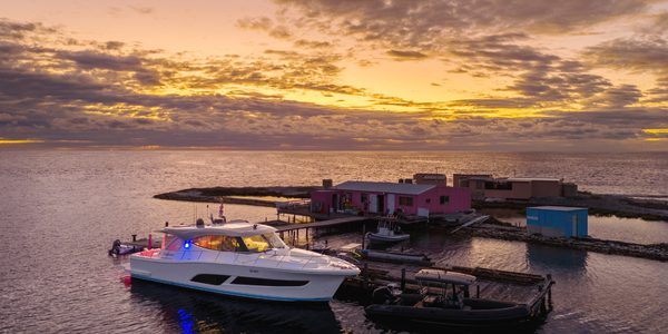 Riviera 505 SUV in the Abrolhos Islands-1