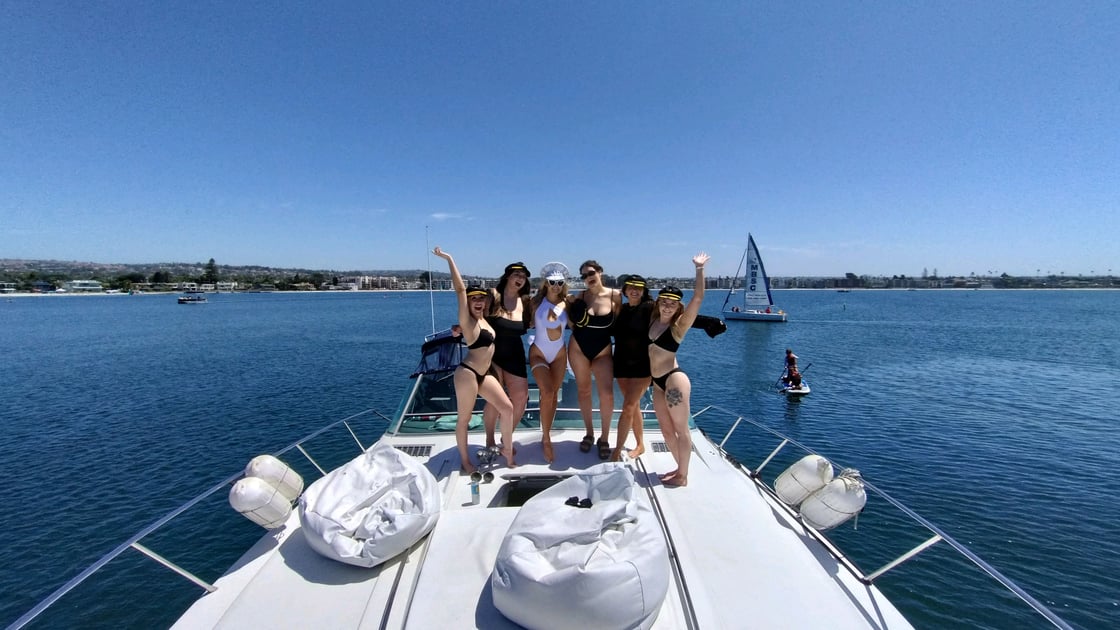 San Diego and 3 of the pics is on a 43 welcraft portofino and the other 2 pics are pontoon boats4