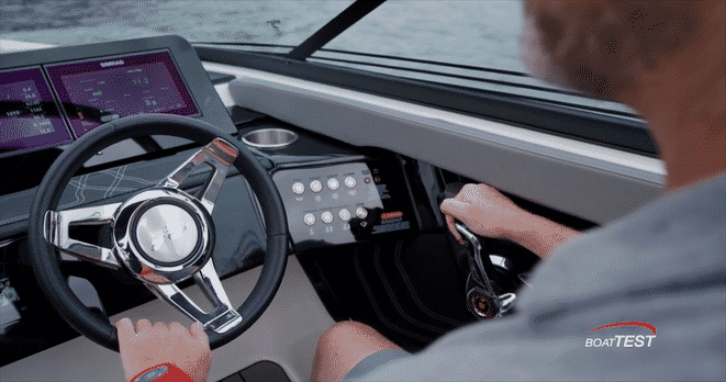 Sea Ray SLX 260 Surf (2023-) Features Video by BoatTEST.com-low (1)