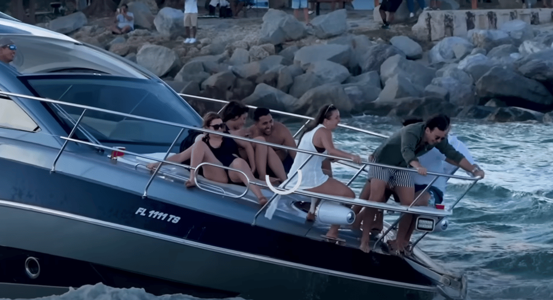 These Bowriders brave haulover