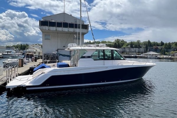 galati-2016-tiara-q44