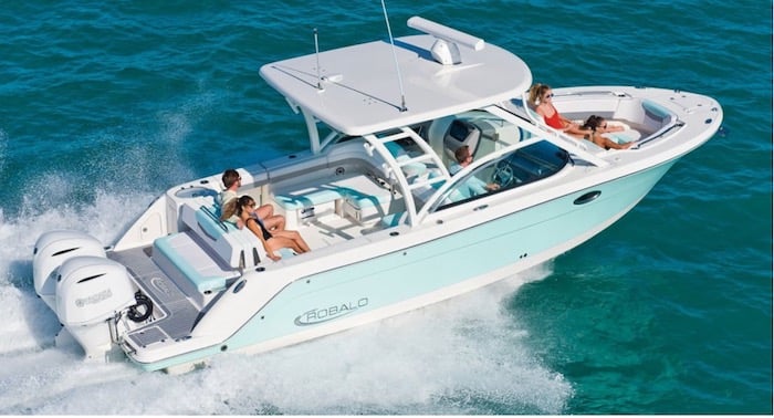 Offshore on a Sovereign Boat Fleet Robalo R317